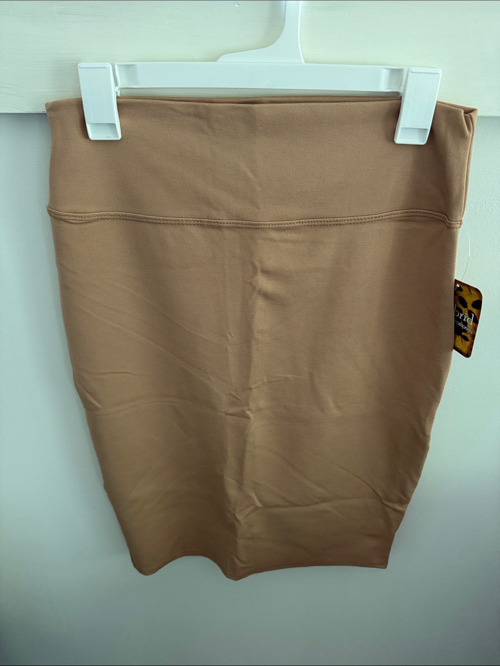 Hybrid & Company Camel Ponte Pencil Skirt Pull-On Stretch Women’s Size L NWT
